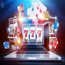 Pengguna smartphone menikmati hiburan sports dan casino dengan pengelolaan anggaran yang bijaksana di Jakarta